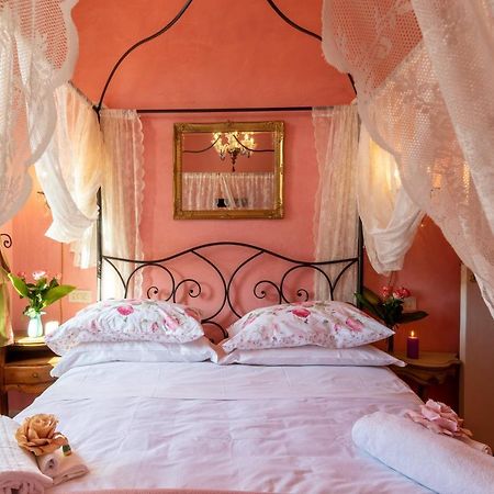 Bibi Boutique Arezzo Living Suite Rosafragola & Verdeconiglio Luaran gambar