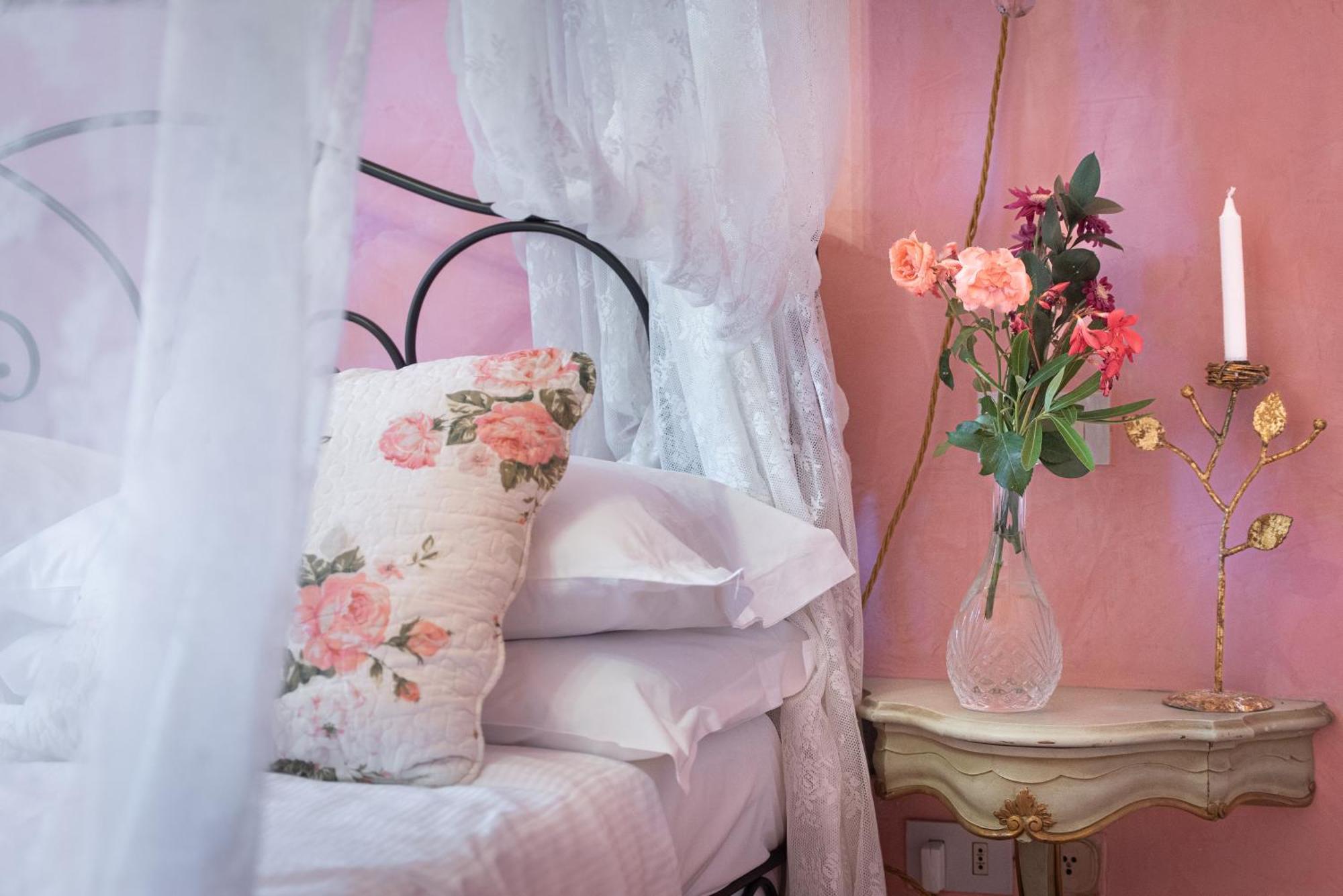 Bibi Boutique Arezzo Living Suite Rosafragola & Verdeconiglio Luaran gambar