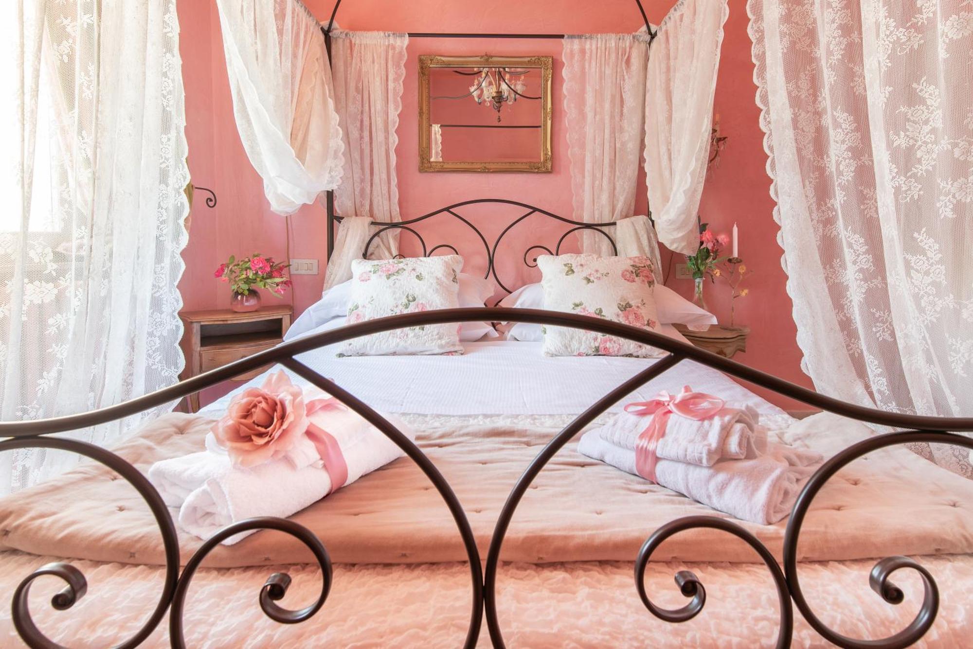 Bibi Boutique Arezzo Living Suite Rosafragola & Verdeconiglio Luaran gambar