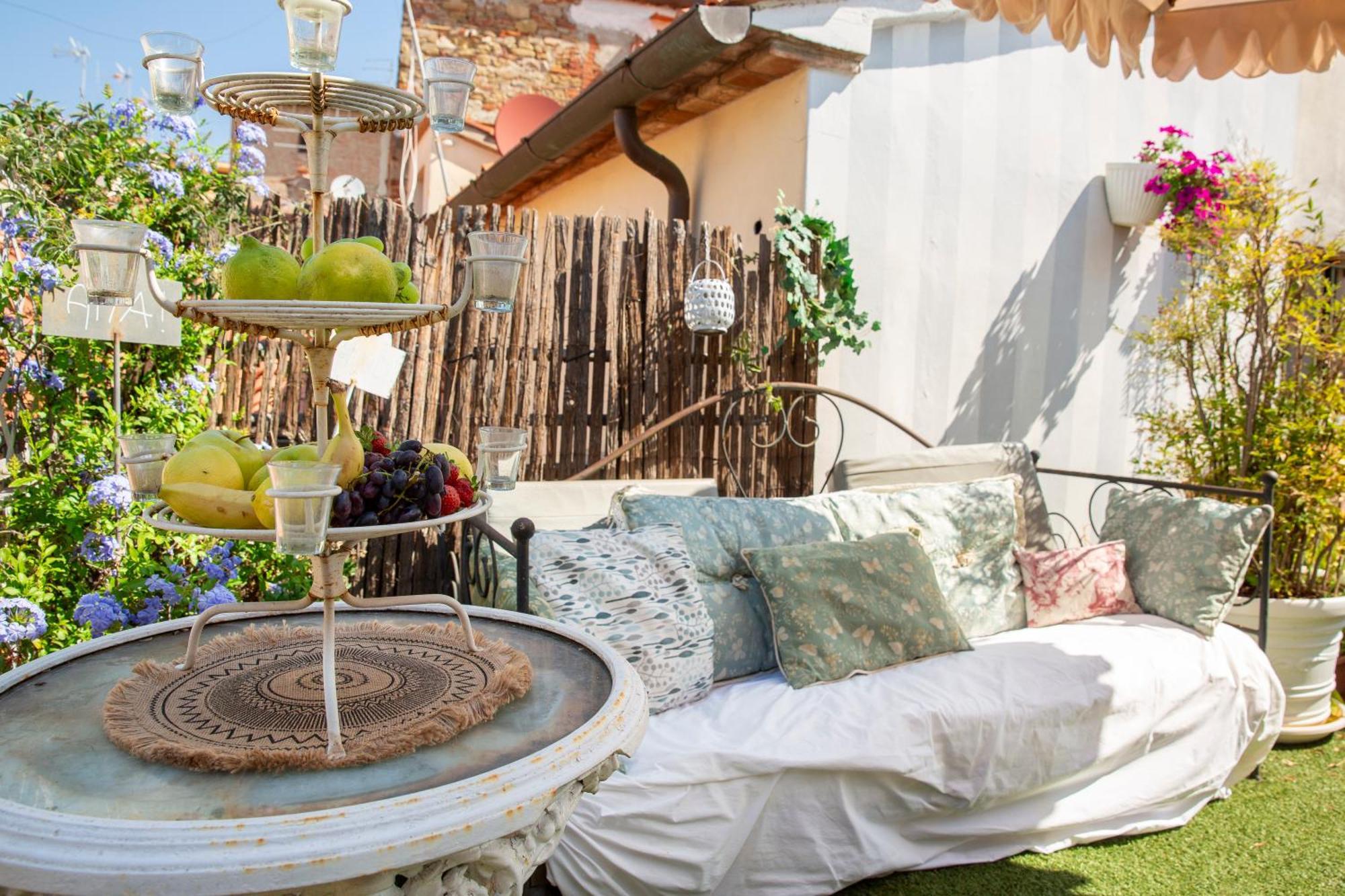 Bibi Boutique Arezzo Living Suite Rosafragola & Verdeconiglio Luaran gambar