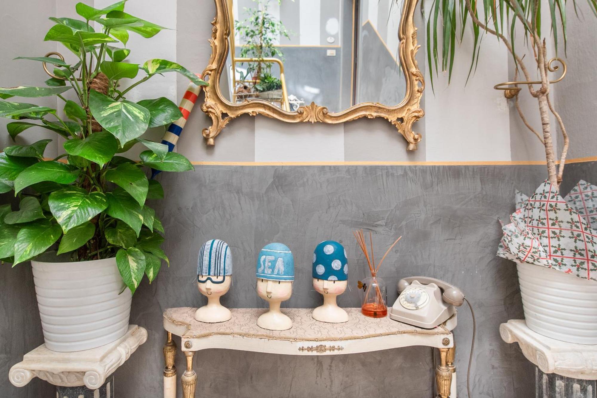Bibi Boutique Arezzo Living Suite Rosafragola & Verdeconiglio Luaran gambar