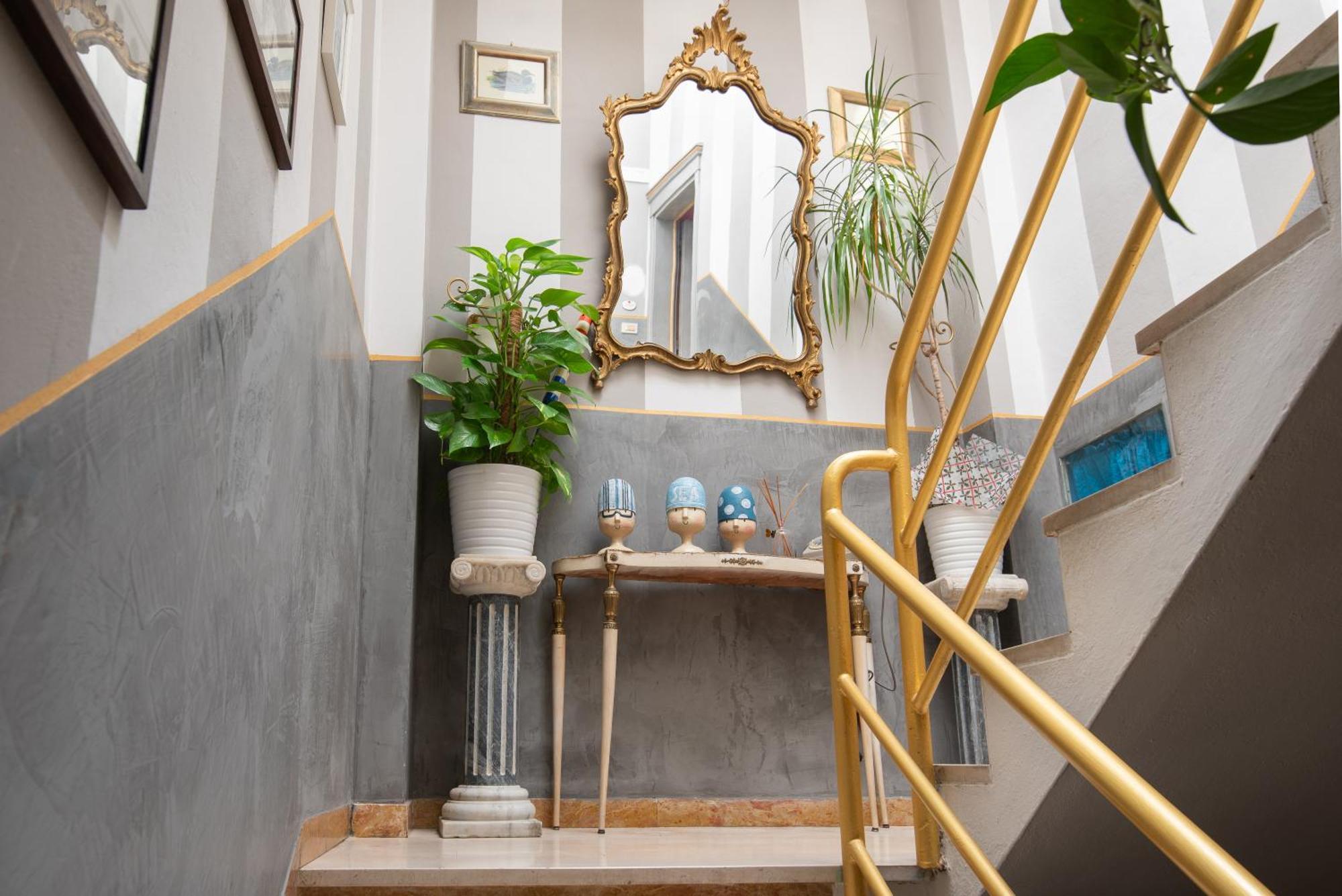 Bibi Boutique Arezzo Living Suite Rosafragola & Verdeconiglio Luaran gambar