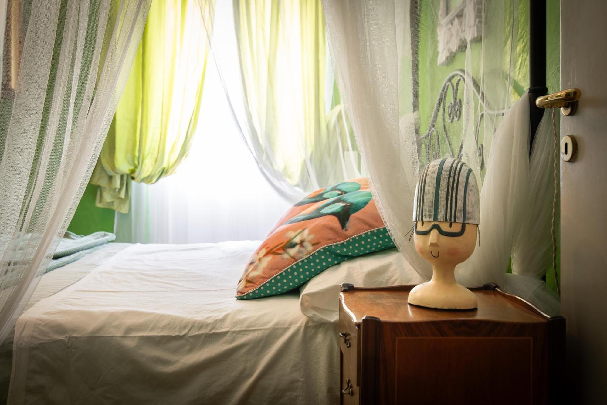 Bibi Boutique Arezzo Living Suite Rosafragola & Verdeconiglio Luaran gambar